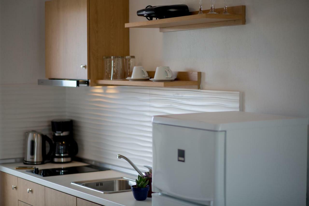 The Papoutsakis Apartments Nikiti  Dış mekan fotoğraf