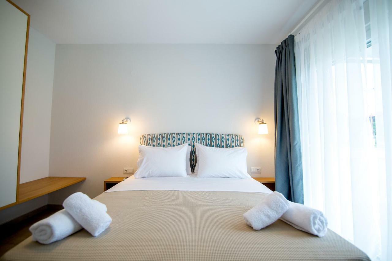 The Papoutsakis Apartments Nikiti  Dış mekan fotoğraf